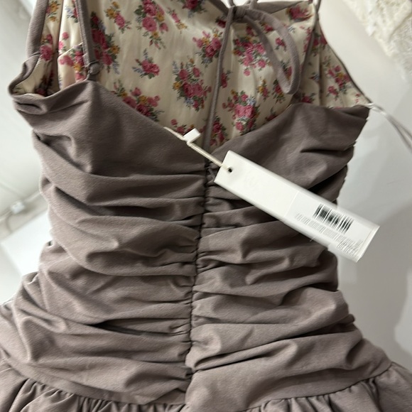 NEW Marianne Mini Dress bubble hem - Picture 4 of 4